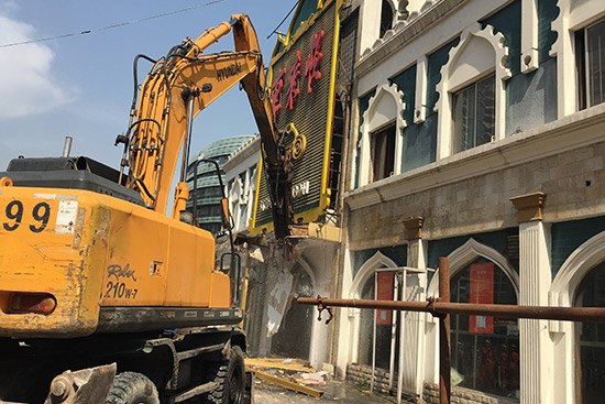 北京广内街道拆除近千平米违建原址将建地铁19号线牛街站