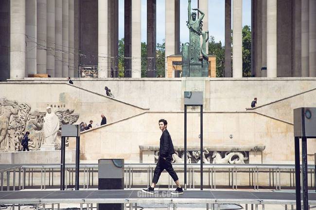 蓝博亮相Rick Owens 2019春夏巴黎男装周大秀